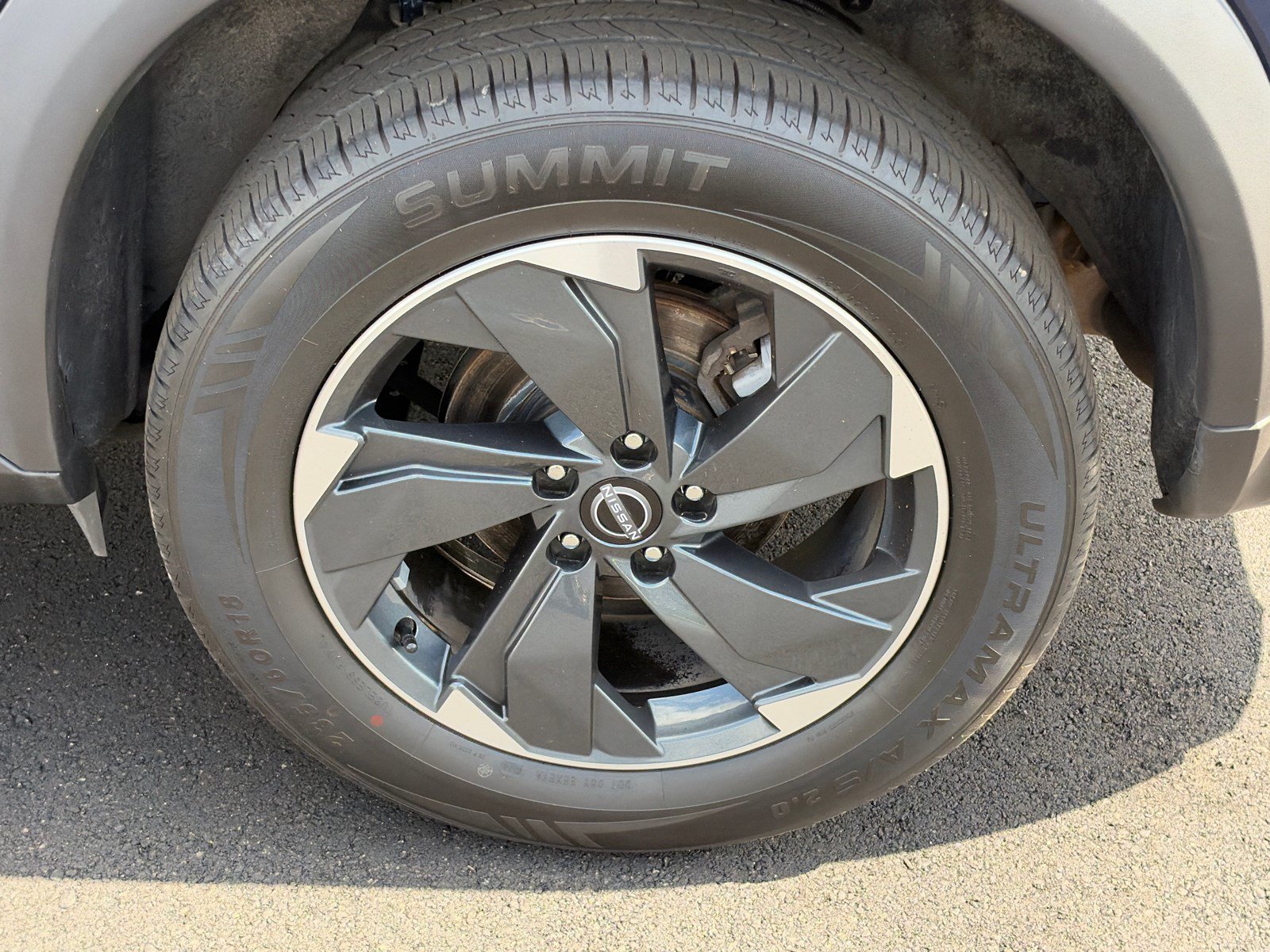 Used 2024 Nissan Rogue SV AWD/4WD image 20