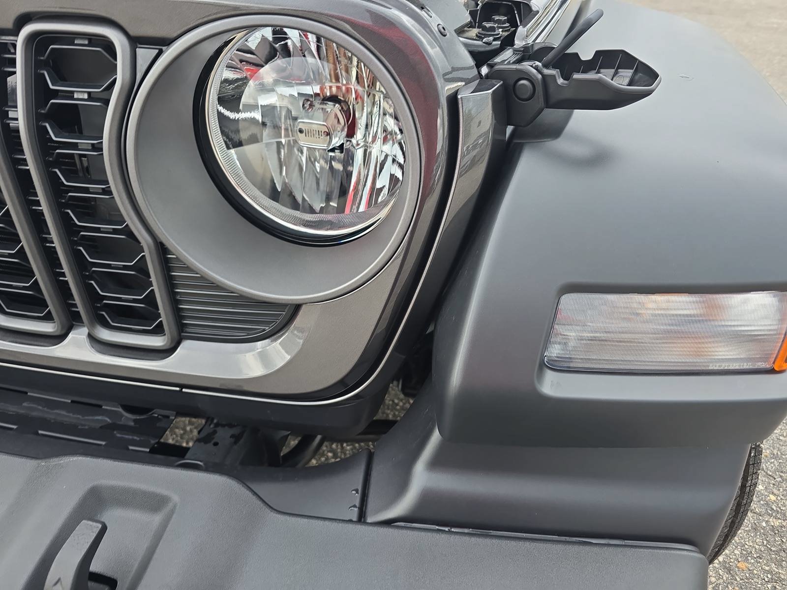 New 2026 Jeep Wrangler Unlimited Sport AWD/4WD image 32