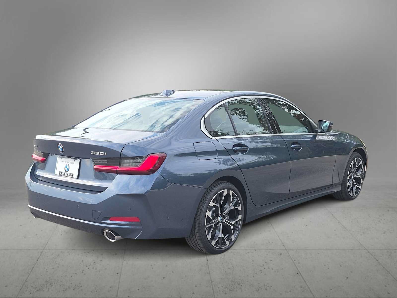 New 2026 BMW 330i xDrive Sedan w/ Premium Package AWD/4WD image 8