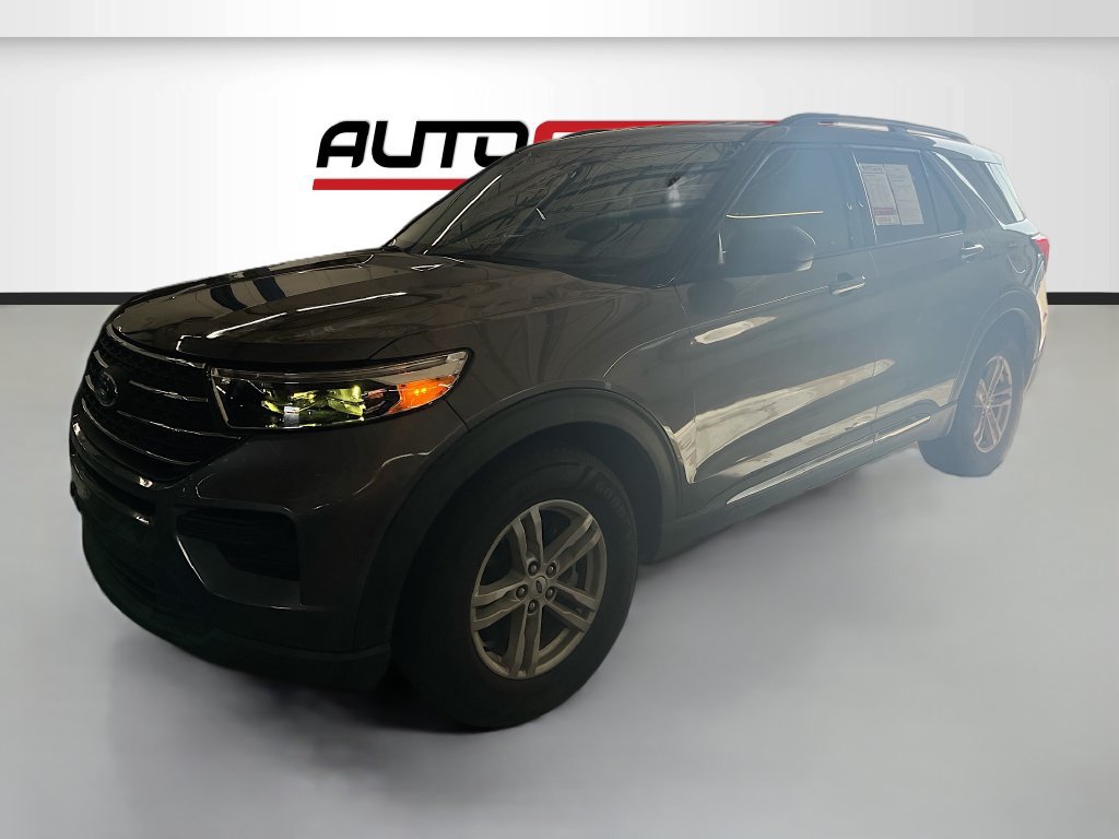 Used 2021 Ford Explorer XLT RWD image 3