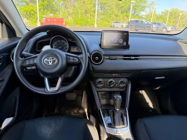 Used 2019 Toyota Yaris LE FWD image 6