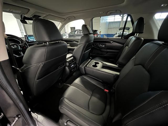 Used 2024 Honda Pilot Touring image 15