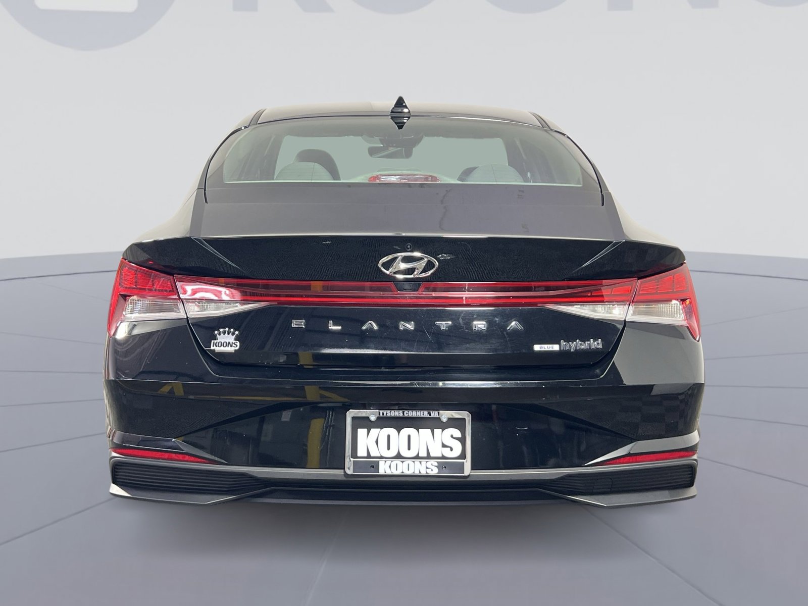 Used 2023 Hyundai Elantra Blue w/ Preferred Accessory Package FWD image 5