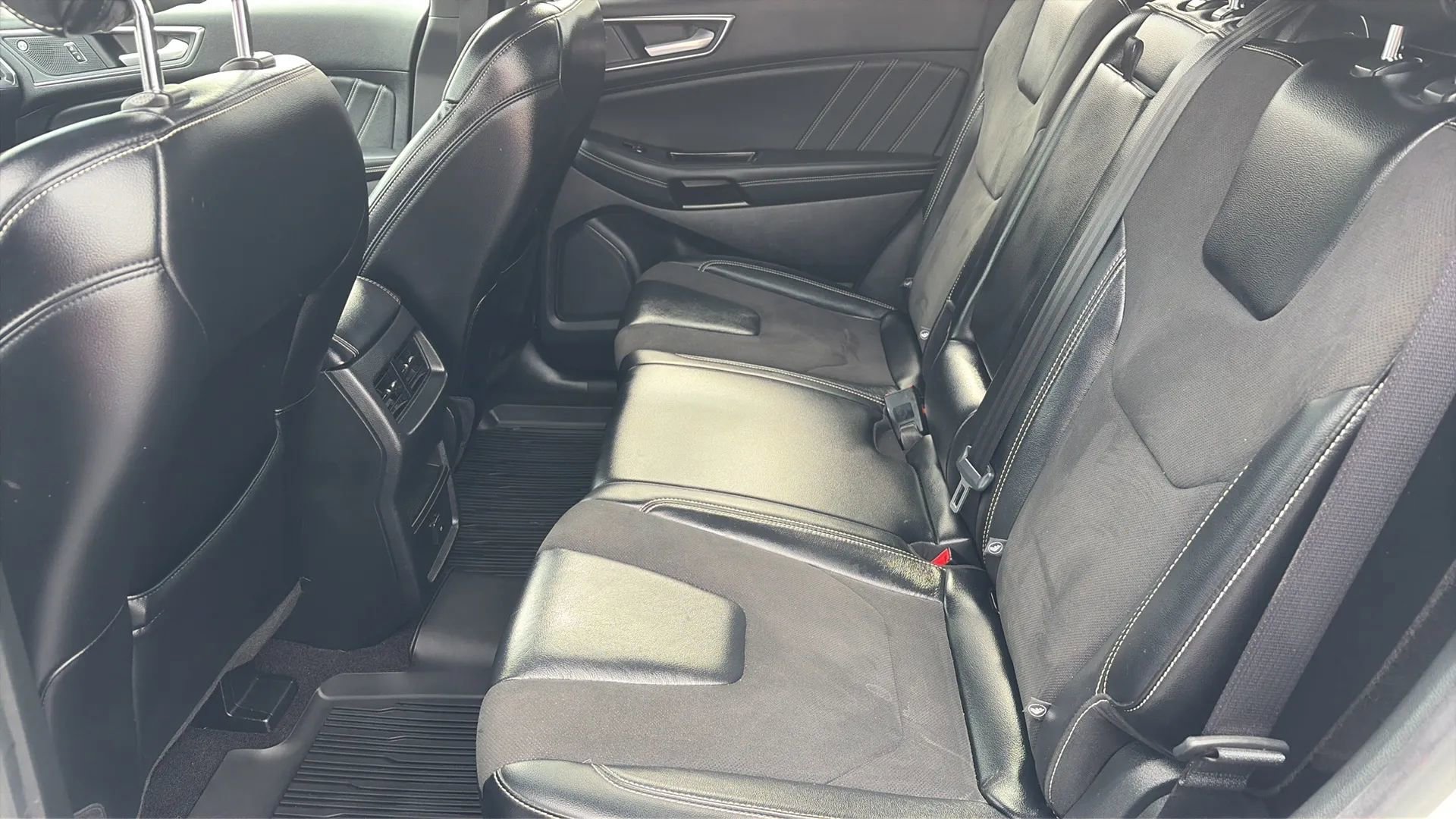 Used 2019 Ford Edge ST w/ Cold Weather Package image 15
