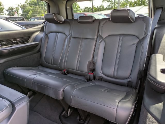 Used 2024 Jeep Grand Wagoneer Series II w/ Quick Order Packagew 28T AWD/4WD image 15