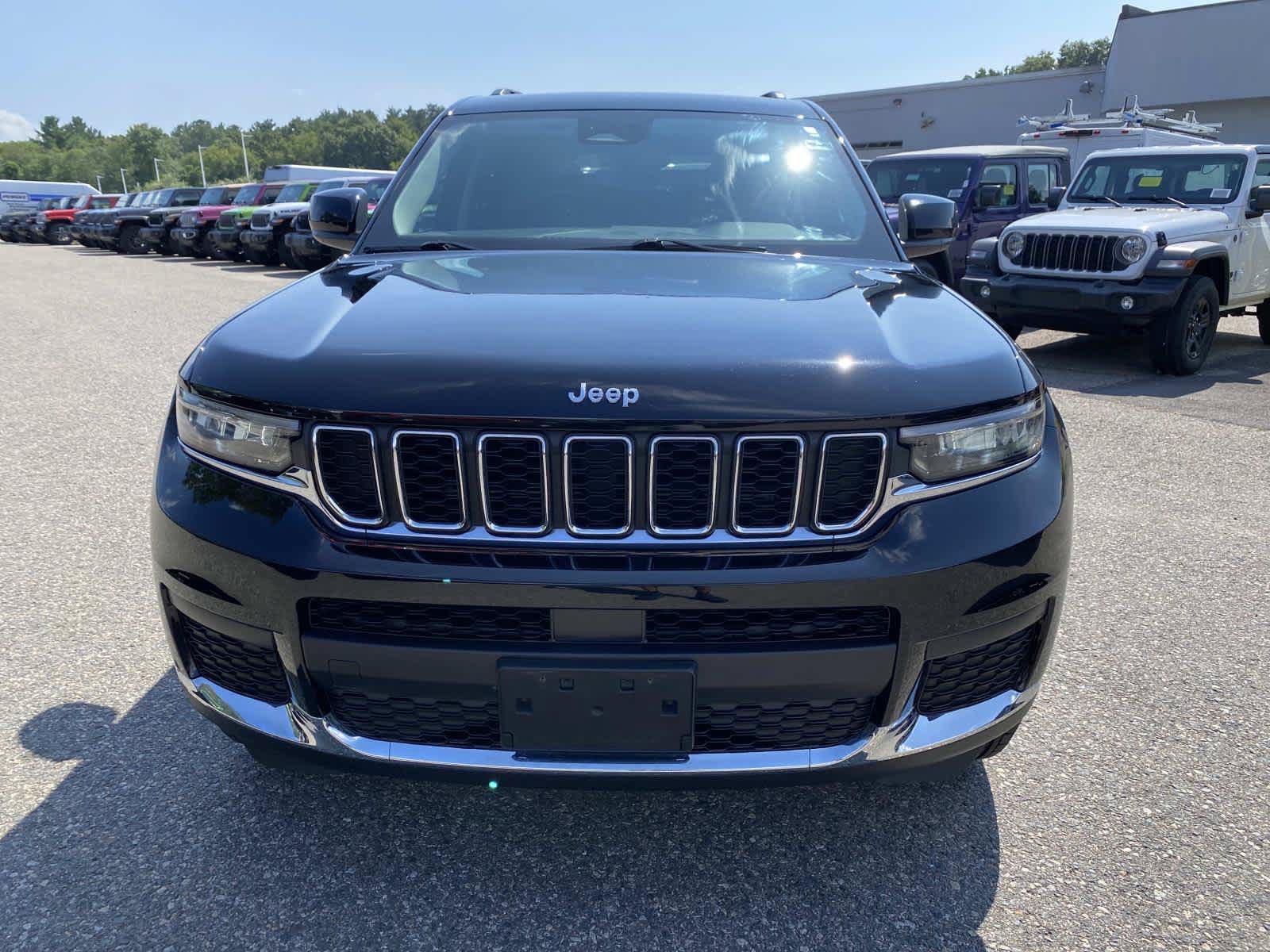 Certified 2023 Jeep Grand Cherokee L Laredo w/ Luxury Tech Group I AWD/4WD image 10