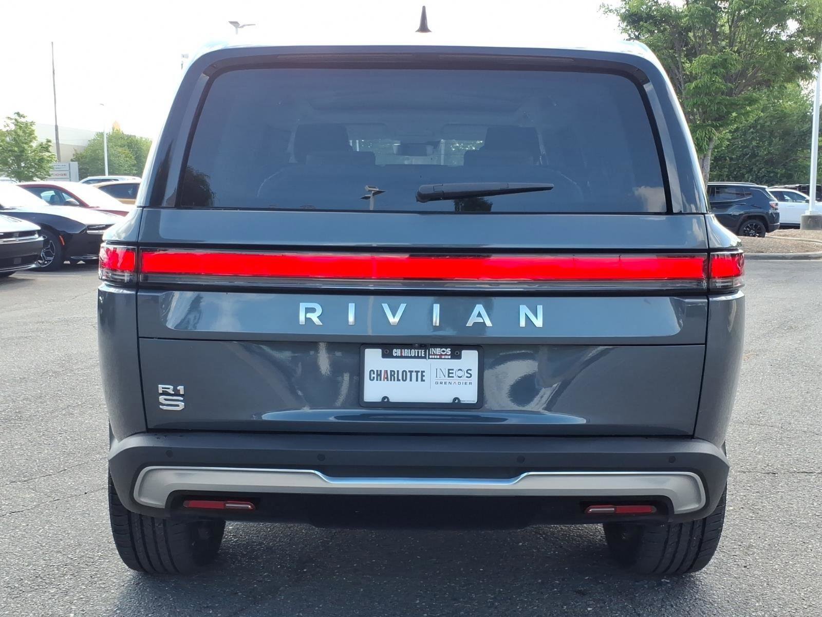 Used 2024 Rivian R1S Adventure AWD/4WD image 15
