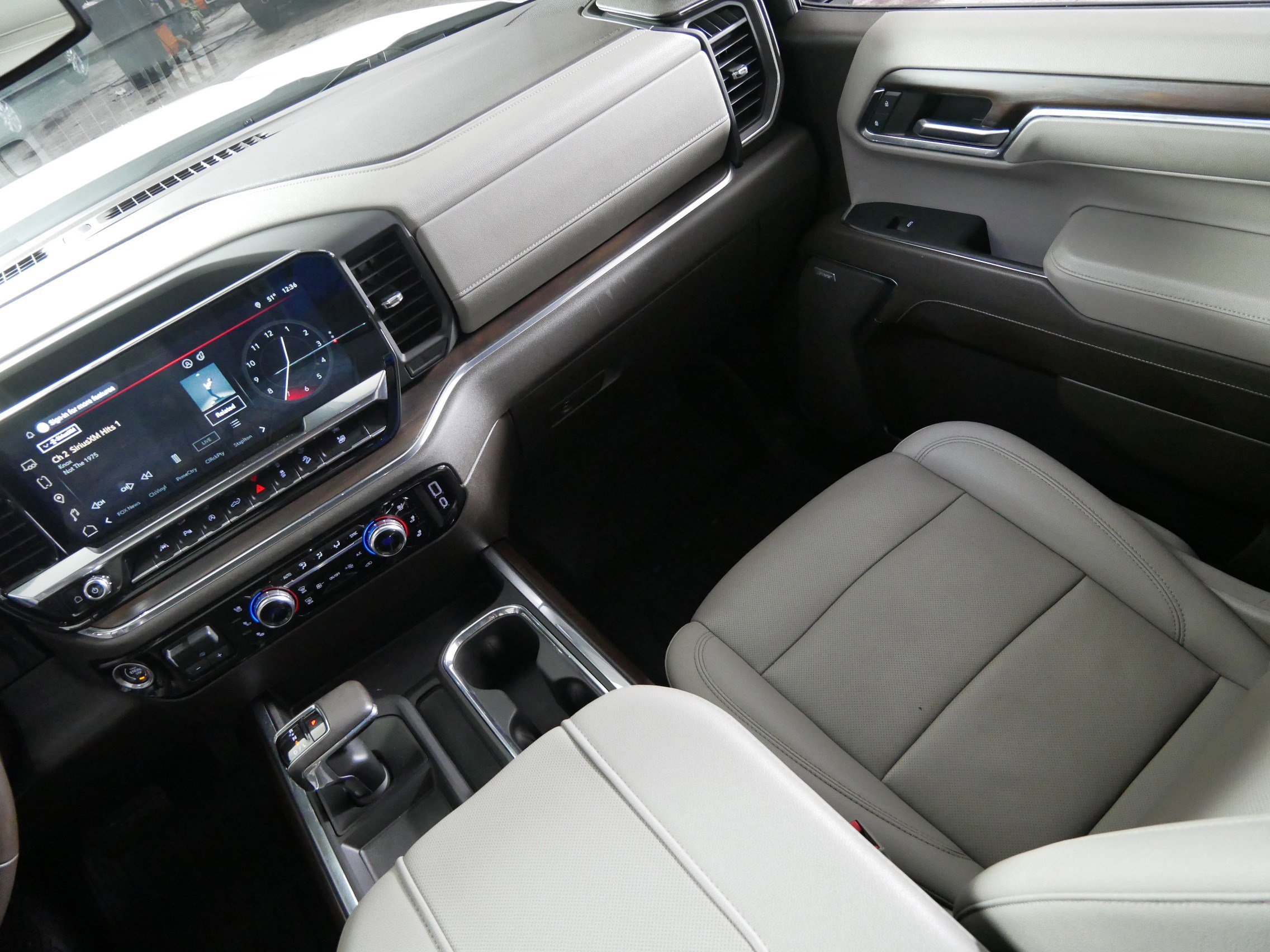 Certified 2023 GMC Sierra 1500 SLT w/ SLT Premium Plus Package image 11