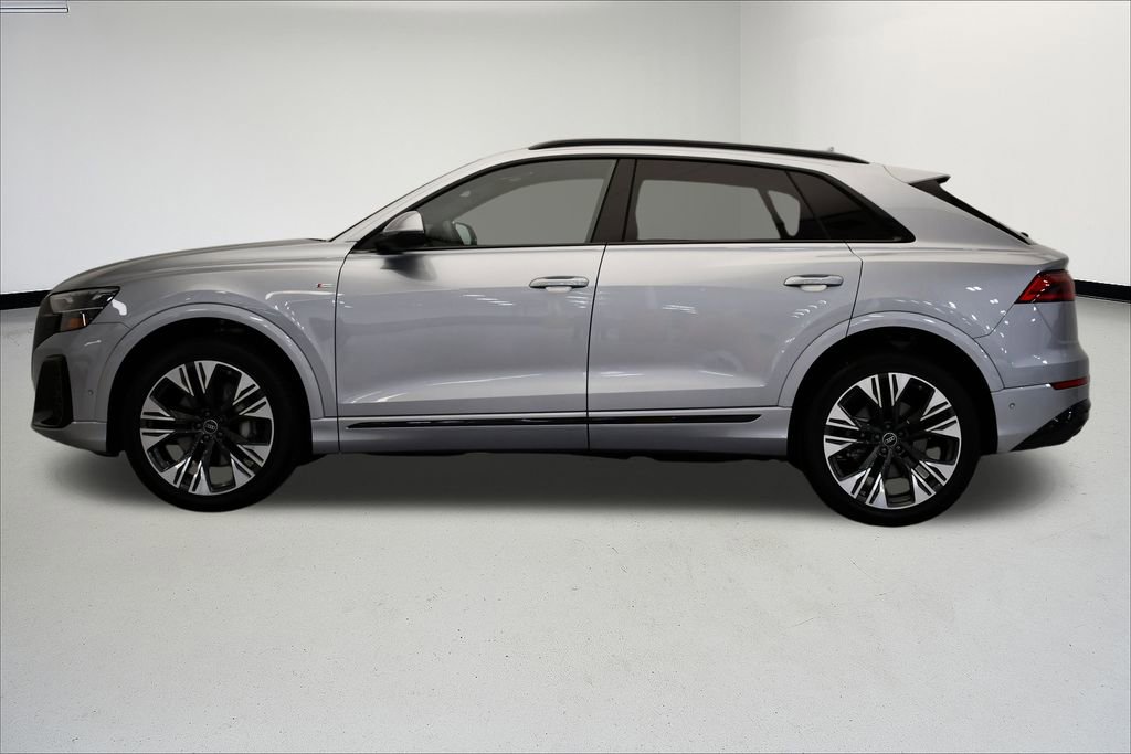 Used 2025 Audi Q8 Premium Plus image 2