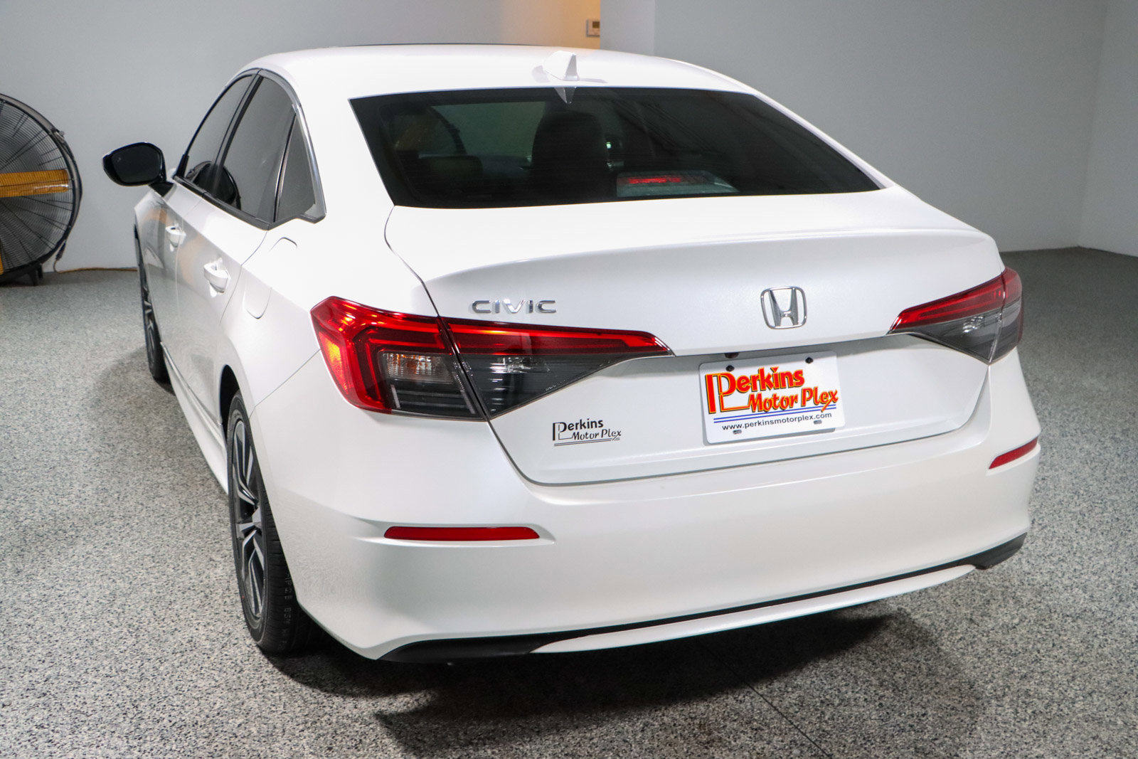 Used 2022 Honda Civic EX image 9