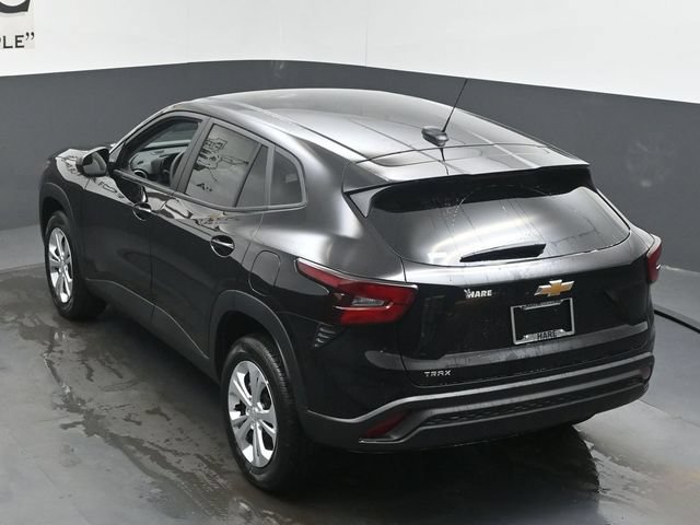 New 2026 Chevrolet Trax LS FWD image 20