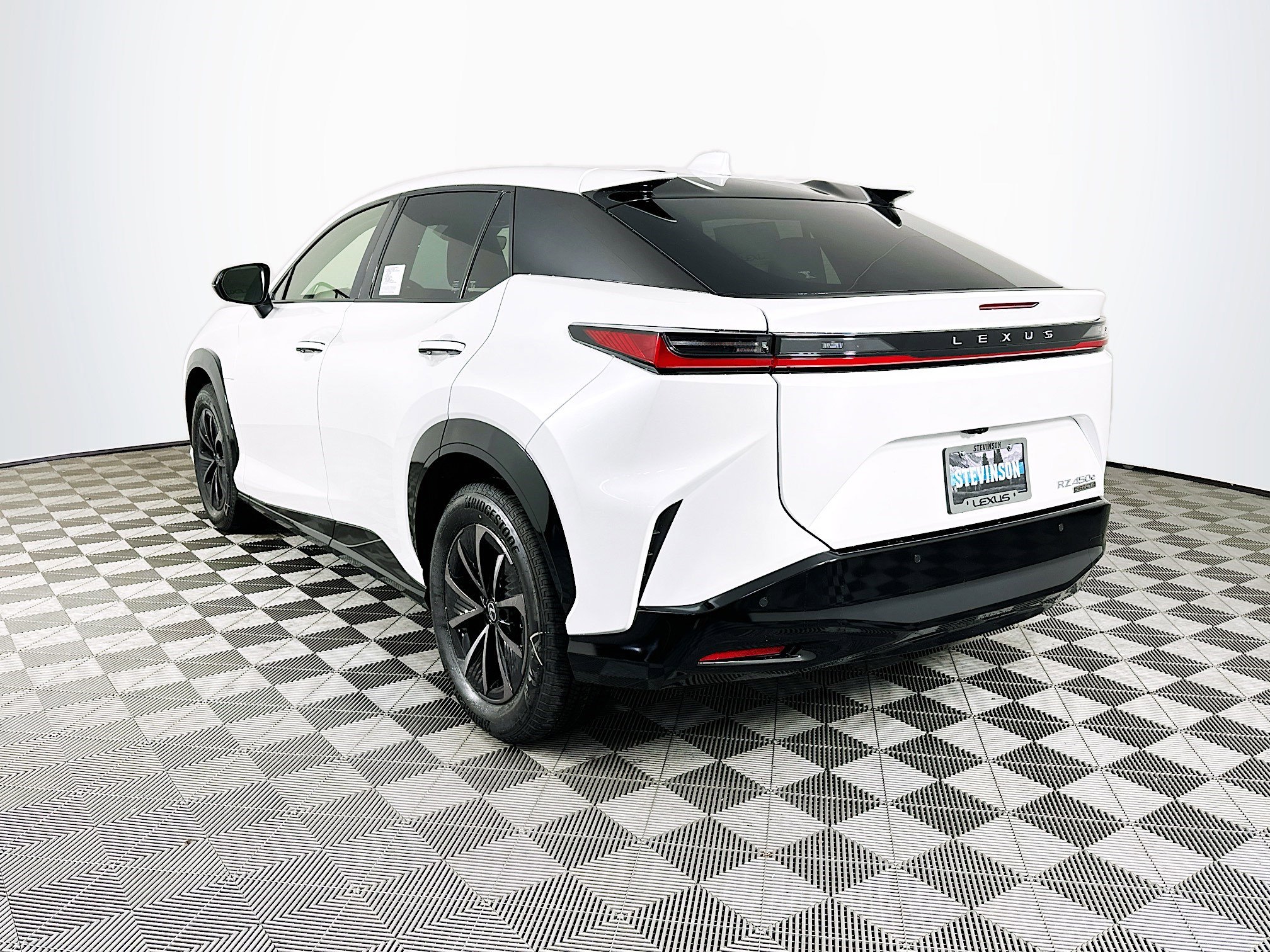 New 2026 Lexus RZ 450e AWD image 5