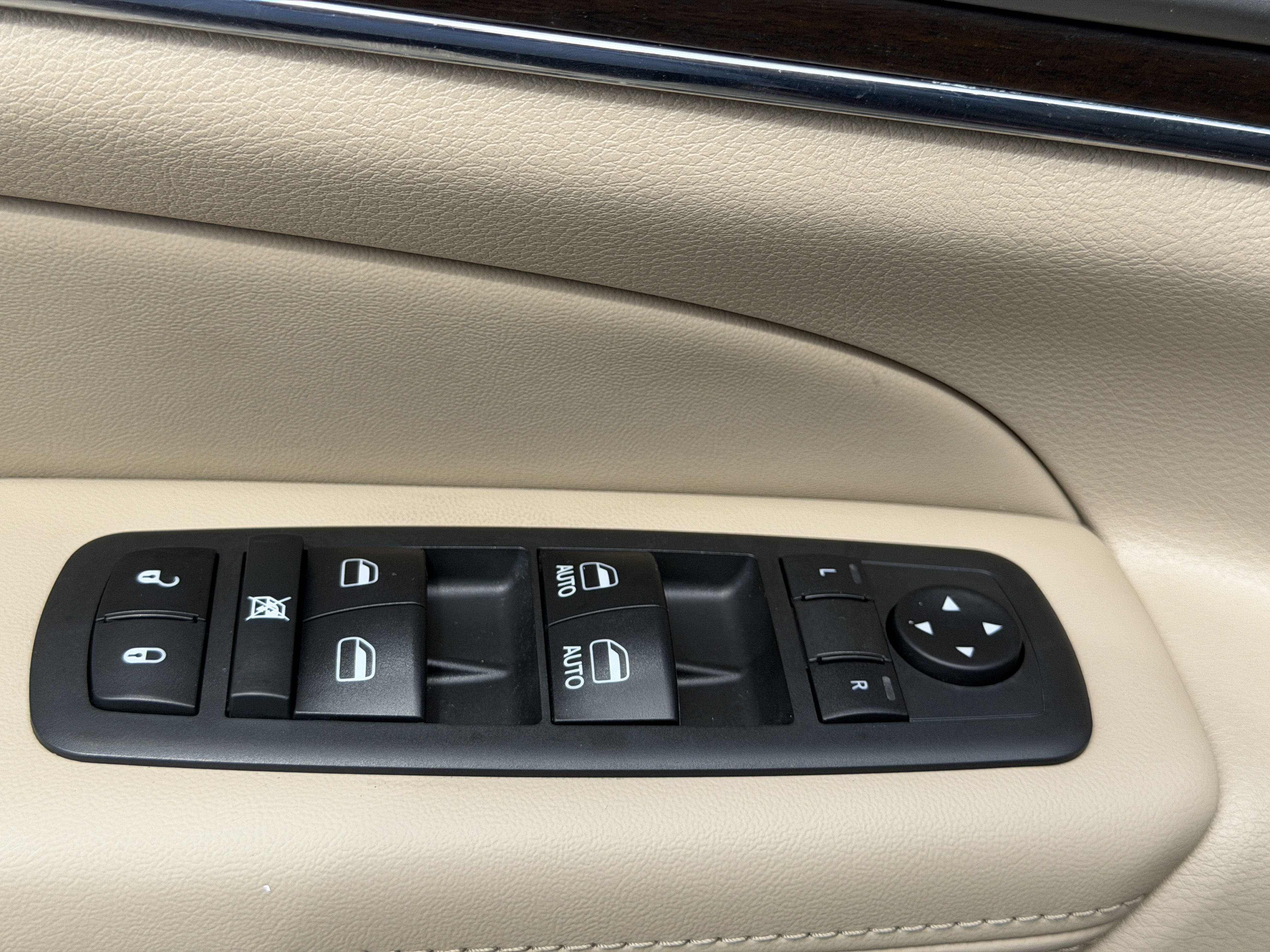 Used 2018 Jeep Grand Cherokee Limited RWD image 17