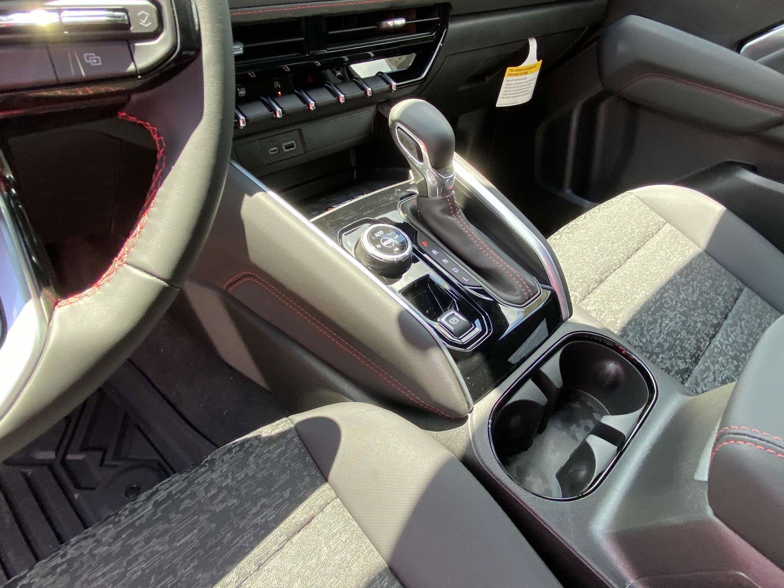 New 2026 Chevrolet Colorado Z71 w/ Technology Package image 17