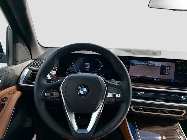 Used 2025 BMW X5 xDrive40i w/ Climate Comfort Package image 17