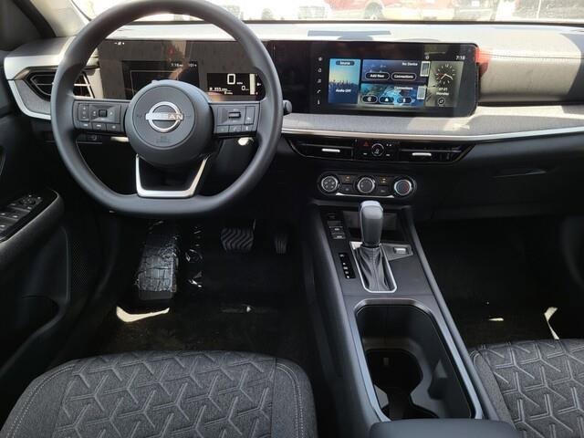 New 2025 Nissan Kicks SV w/ Illumination Package image 19