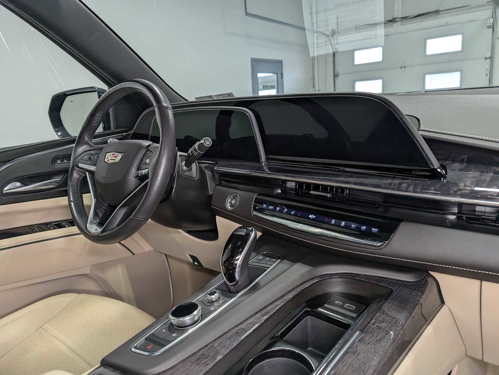 Certified 2021 Cadillac Escalade Premium Luxury image 49