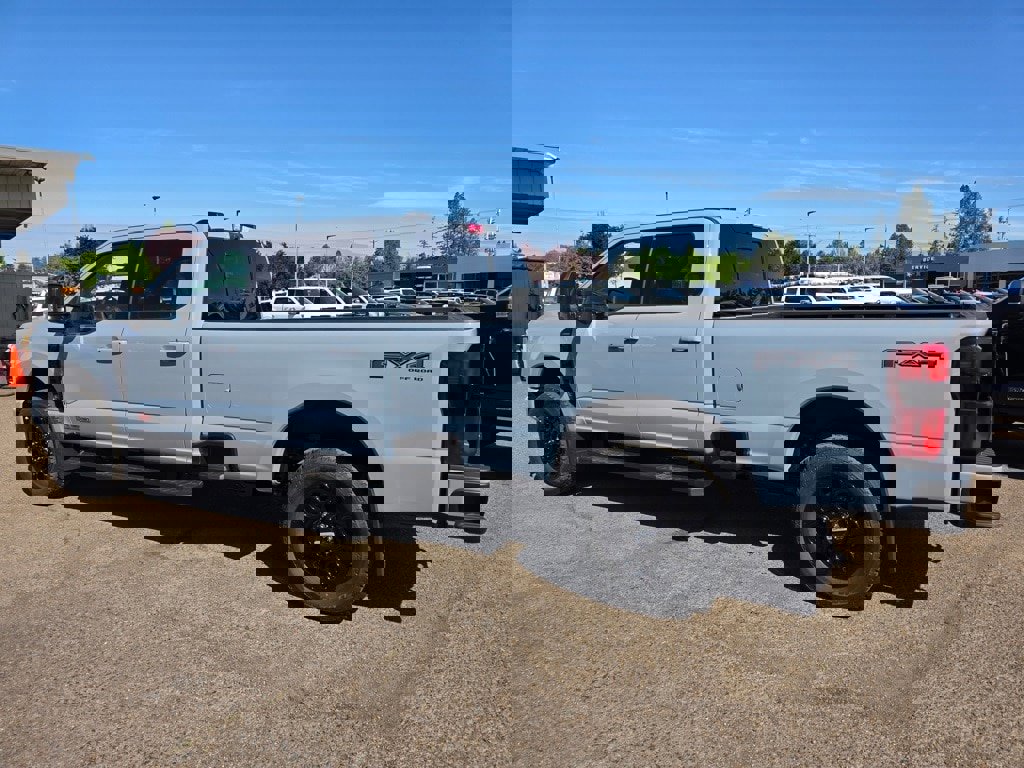 New 2025 Ford F350 Lariat w/ Lariat Ultimate Package image 30