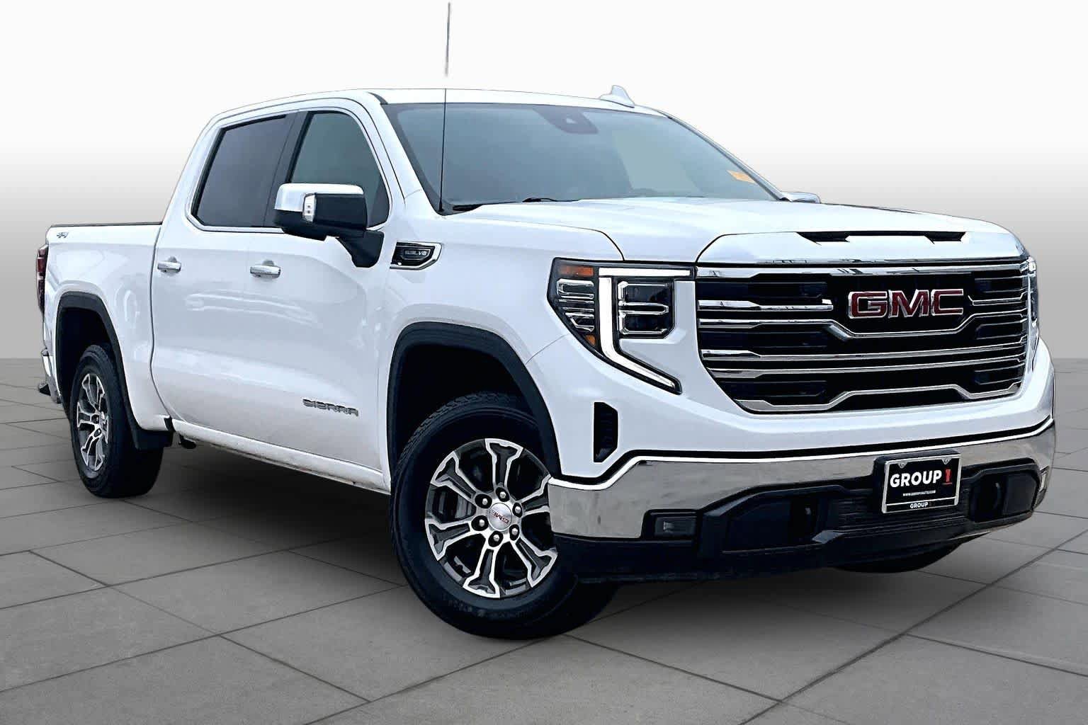 Used 2023 GMC Sierra 1500 AT4X w/ AT4X AEV Edition AWD/4WD image 3