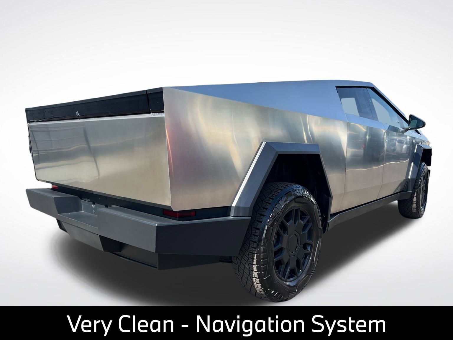 Used 2024 Tesla Cybertruck AWD Crew Cab image 11