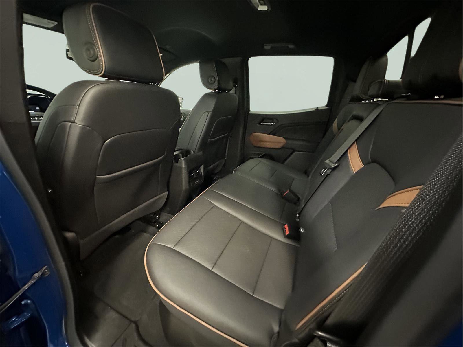 Certified 2024 GMC Canyon AT4 w/ AT4 Premium Package image 31