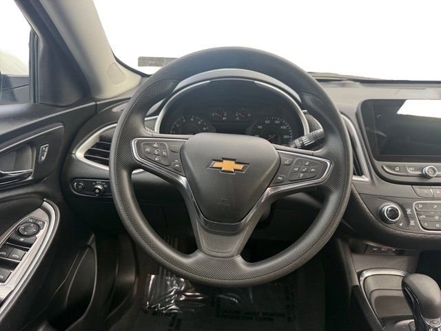Used 2024 Chevrolet Malibu LT image 14