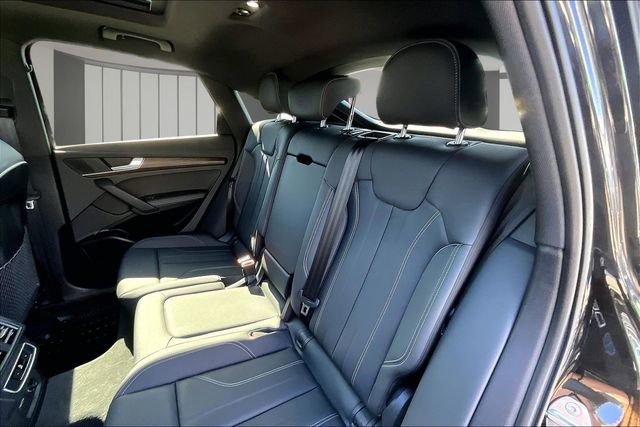 Used 2025 Audi Q5 2.0T Premium Plus w/ Premium Plus Package AWD/4WD image 22