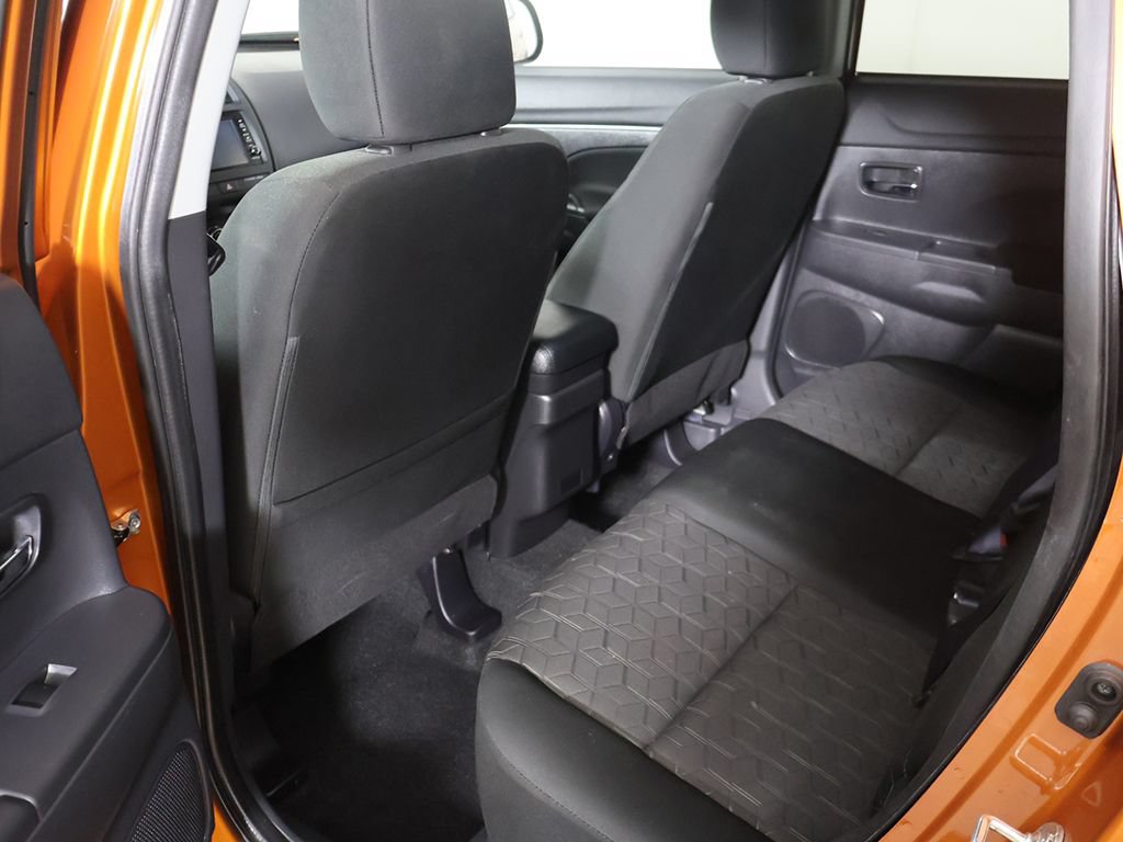 Used 2023 Mitsubishi Outlander Sport ES AWD/4WD image 24