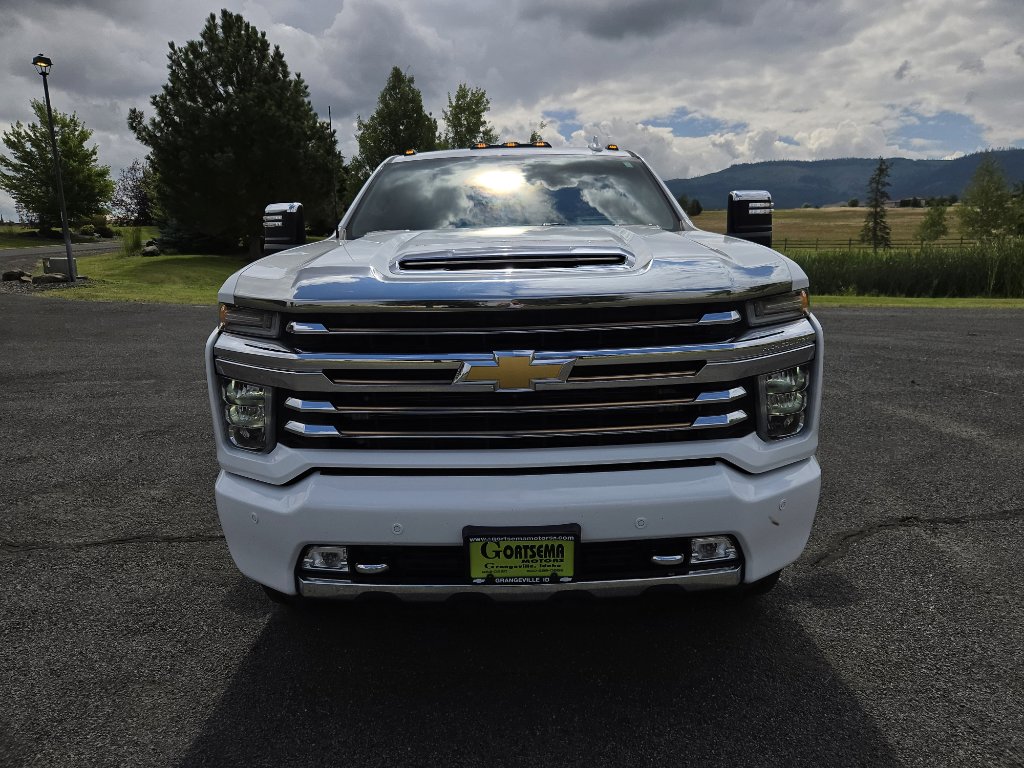 Used 2023 Chevrolet Silverado 3500 High Country w/ Technology Package image 2