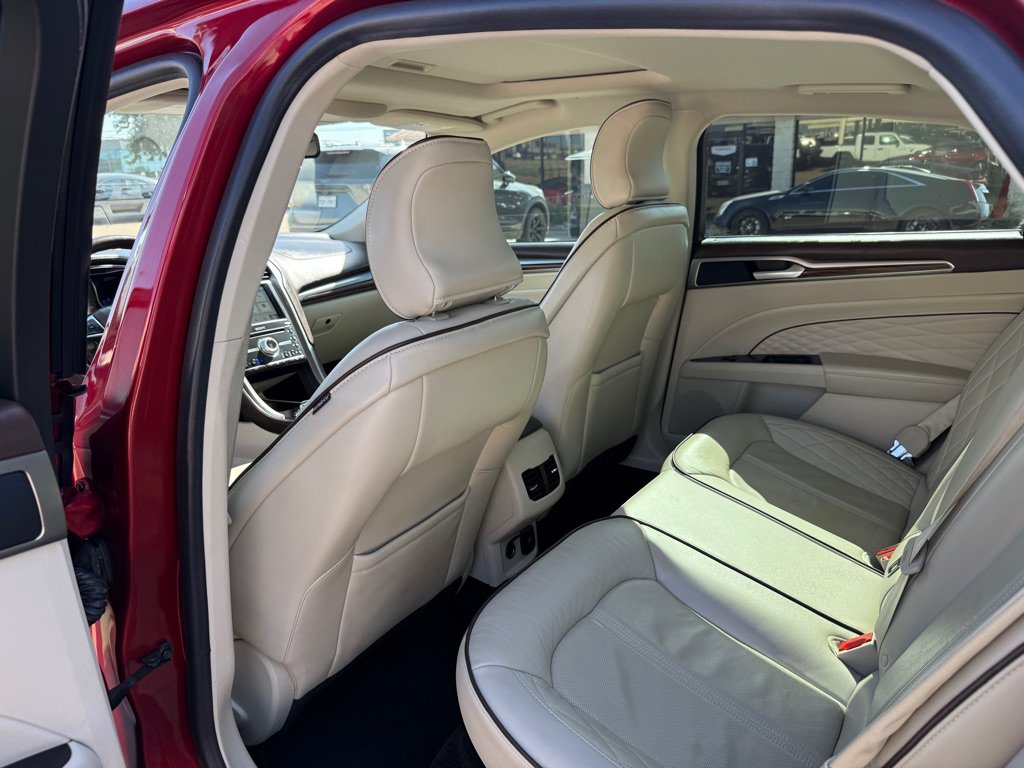 Used 2018 Ford Fusion Energi Platinum FWD image 15