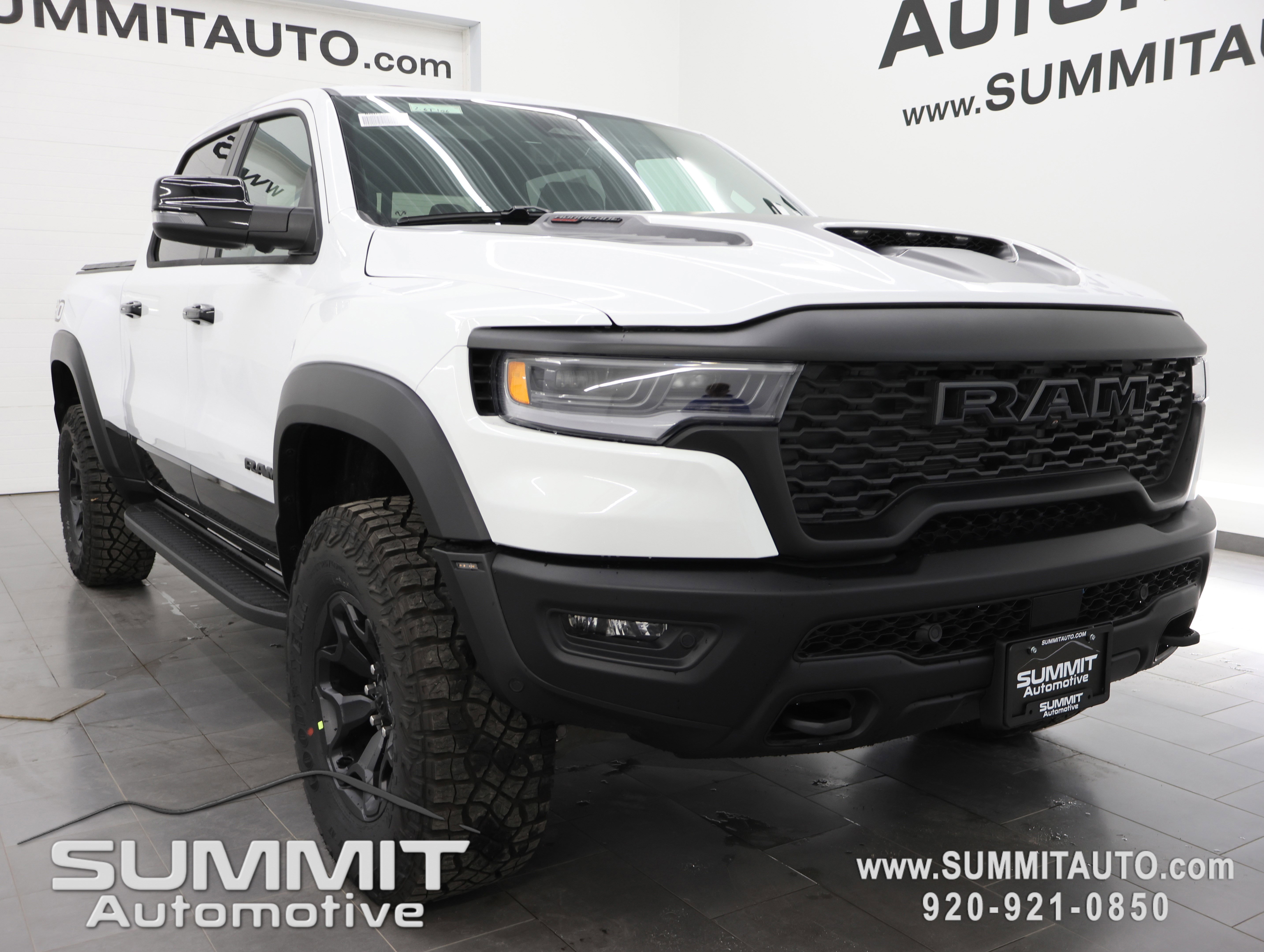 New 2026 RAM 1500 RHO w/ RHO Level 1 Equipment Group AWD/4WD image 2