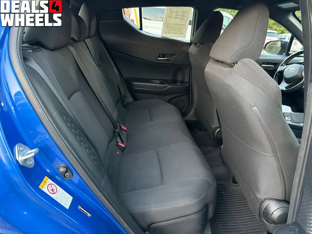 Used 2018 Toyota C-HR XLE FWD image 29