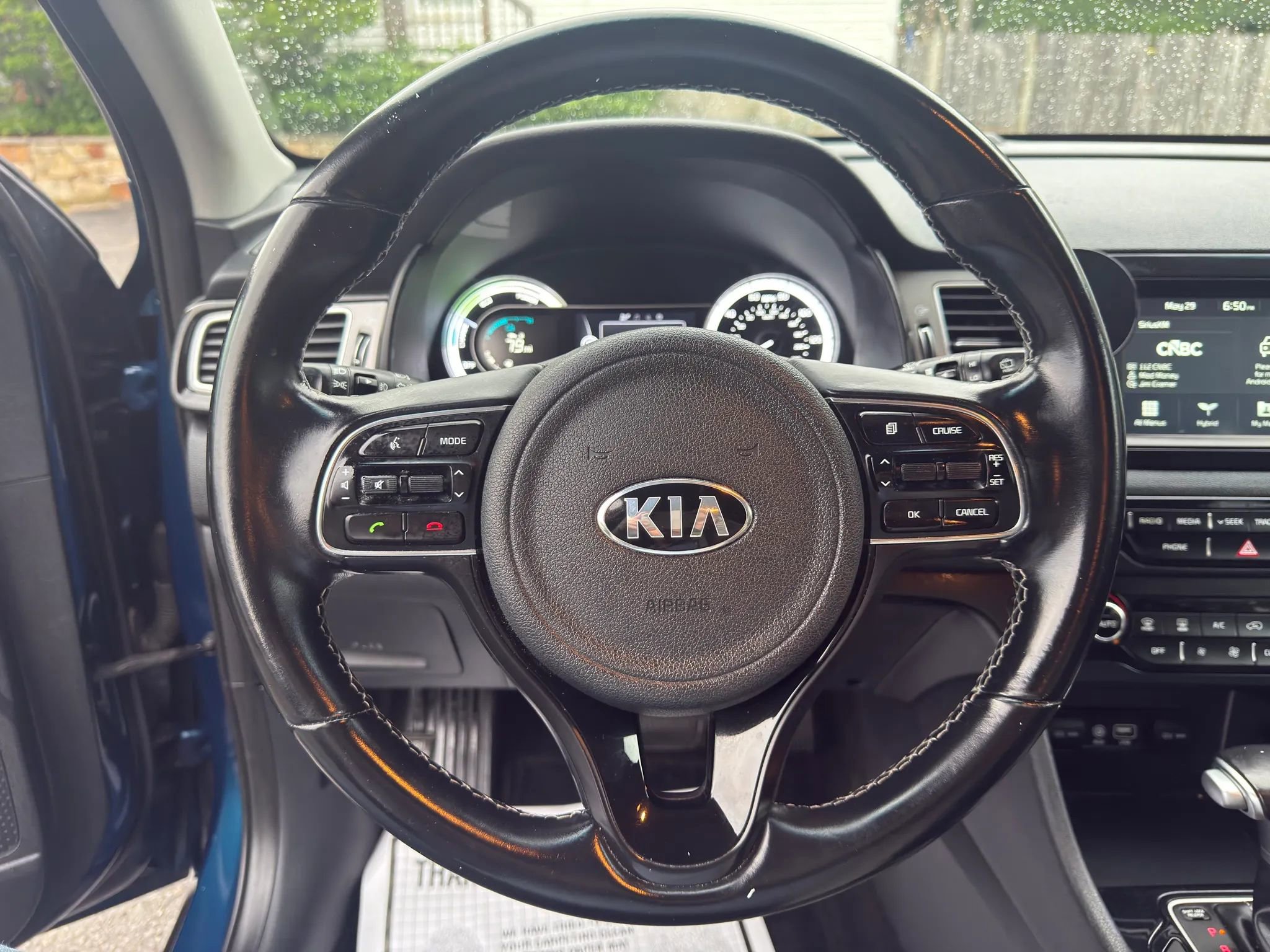 Used 2019 Kia Niro EX FWD image 25