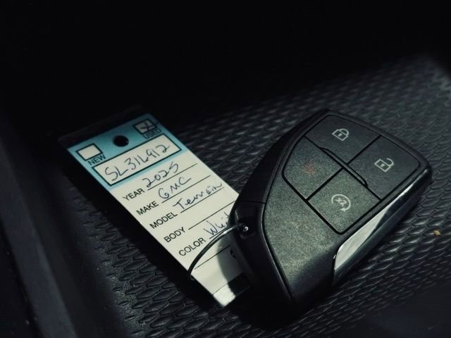 Used 2025 GMC Terrain Elevation image 35