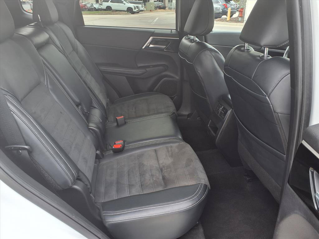 Used 2024 Mitsubishi Outlander SE AWD/4WD image 12