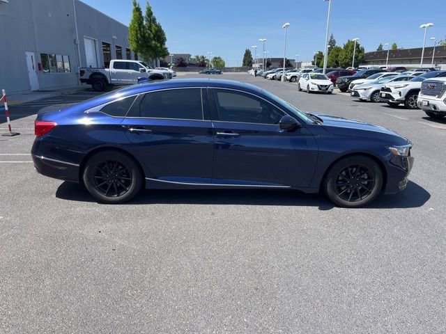 Used 2018 Honda Accord Touring image 8