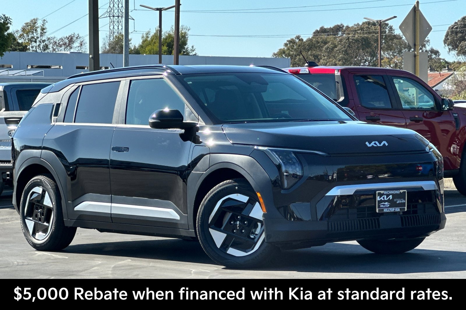 New 2027 Kia EV3 Wind FWD image 2