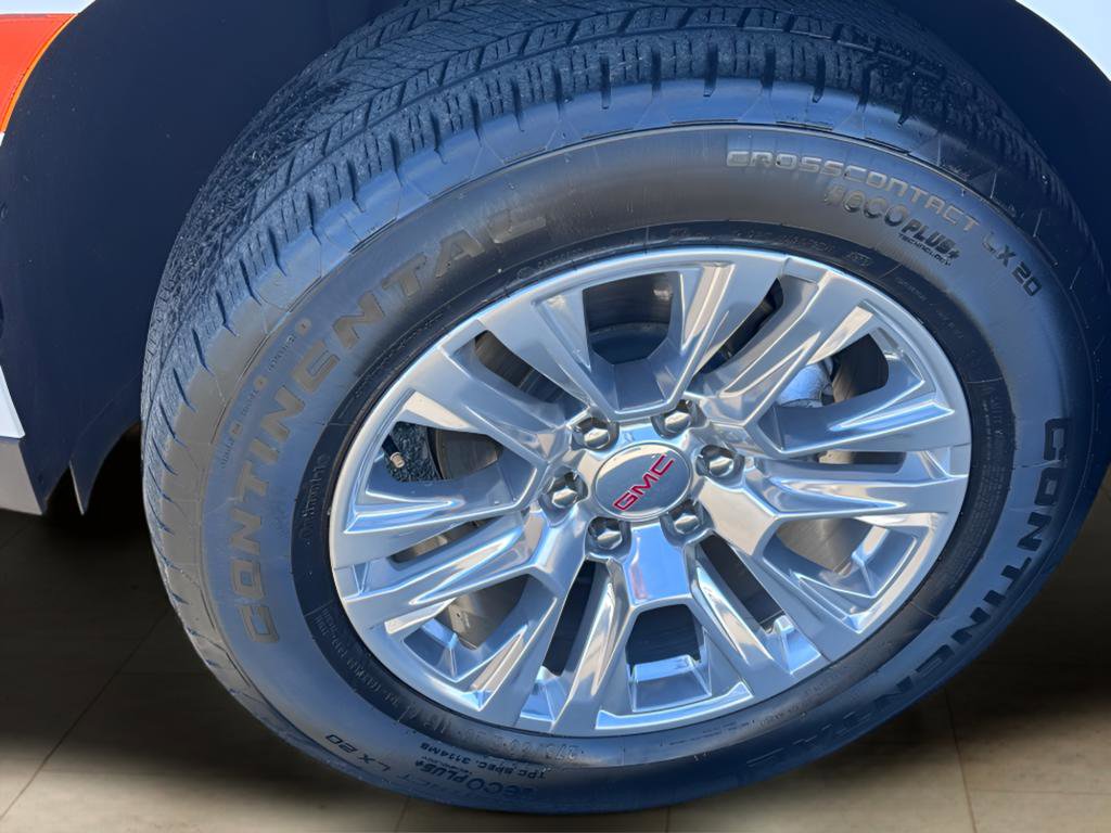 Used 2024 GMC Yukon Denali RWD image 11