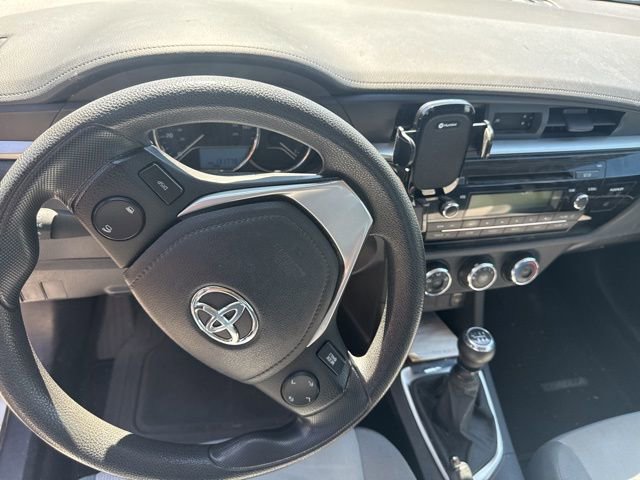 Used 2015 Toyota Corolla L FWD image 29