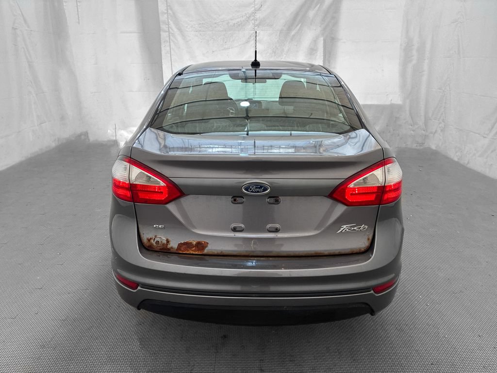 Used 2014 Ford Fiesta SE FWD image 5