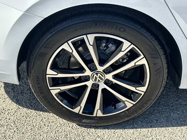 Certified 2026 Volkswagen Jetta Sport FWD image 31