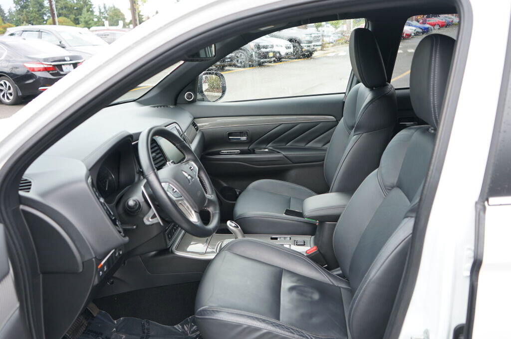 Used 2020 Mitsubishi Outlander GT image 15