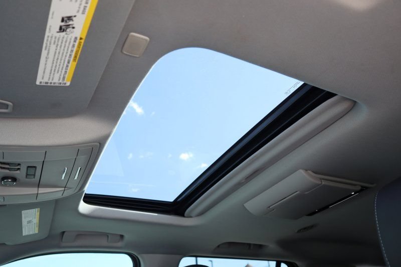 Used 2019 Chevrolet Tahoe Premier AWD/4WD image 15