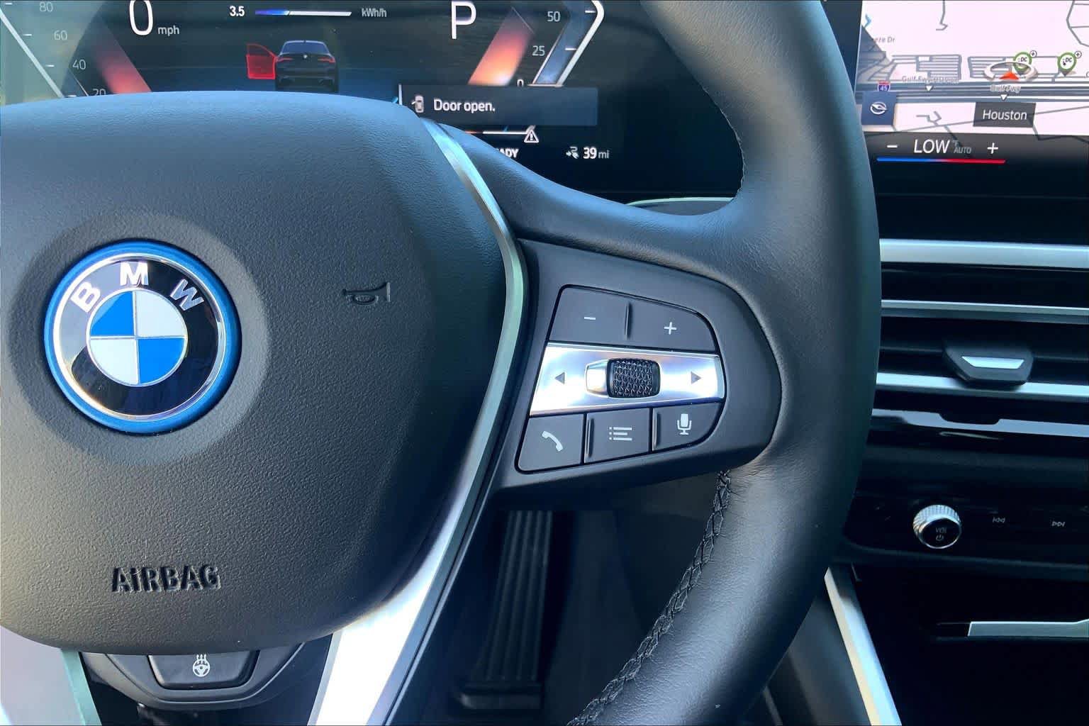 Used 2023 BMW i4 eDrive40 w/ Premium Package image 22