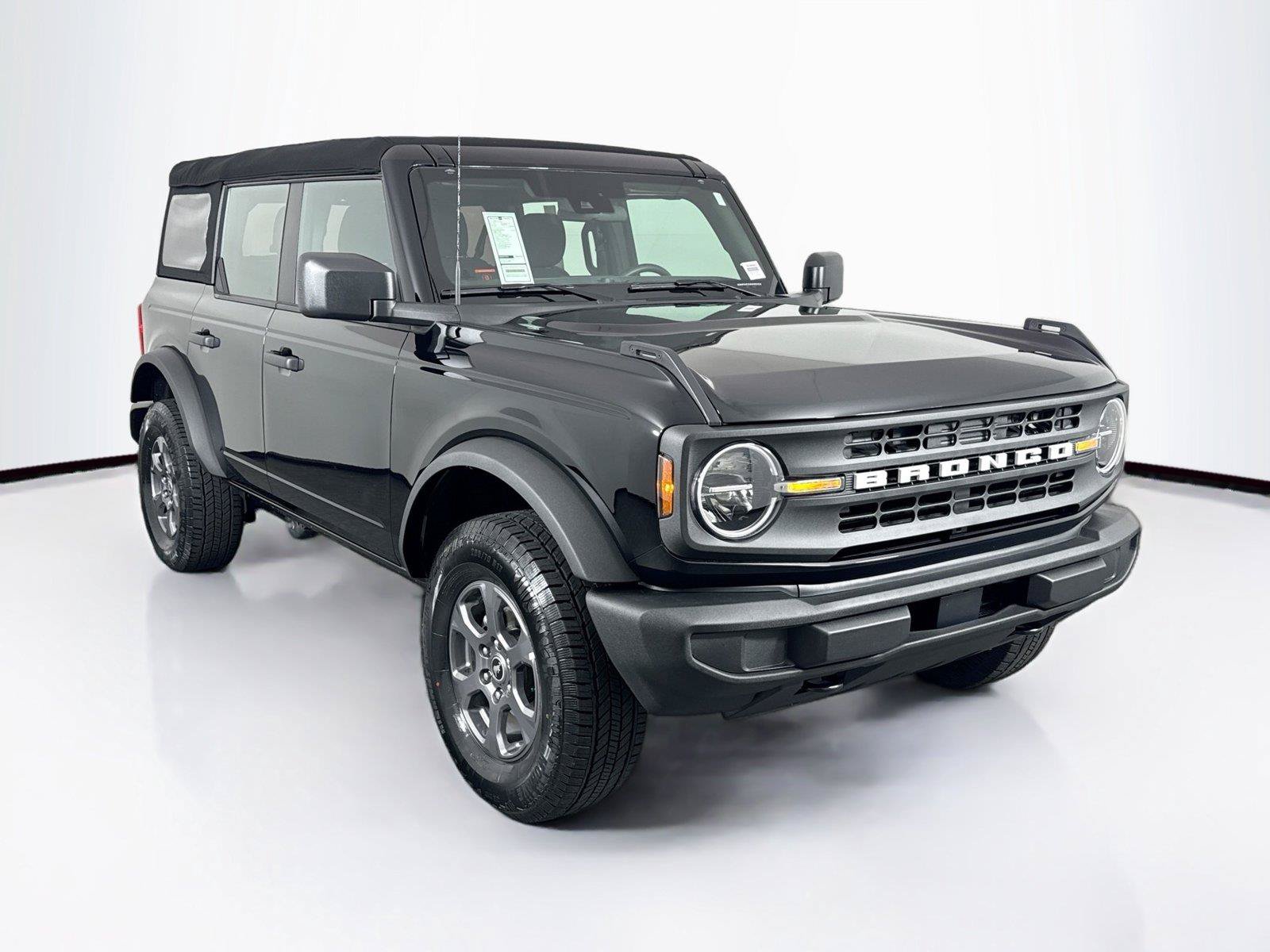 Used 2025 Ford Bronco 4-Door AWD/4WD image 7