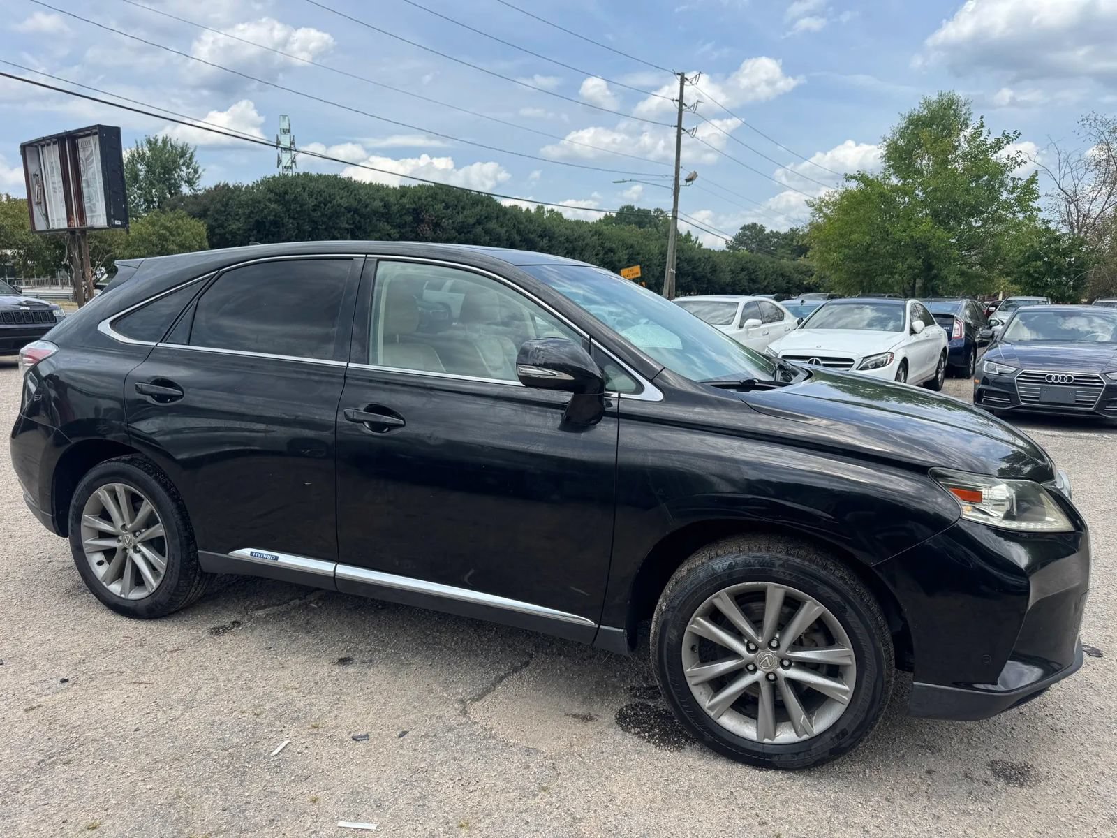 Used 2014 Lexus RX 450h FWD image 2