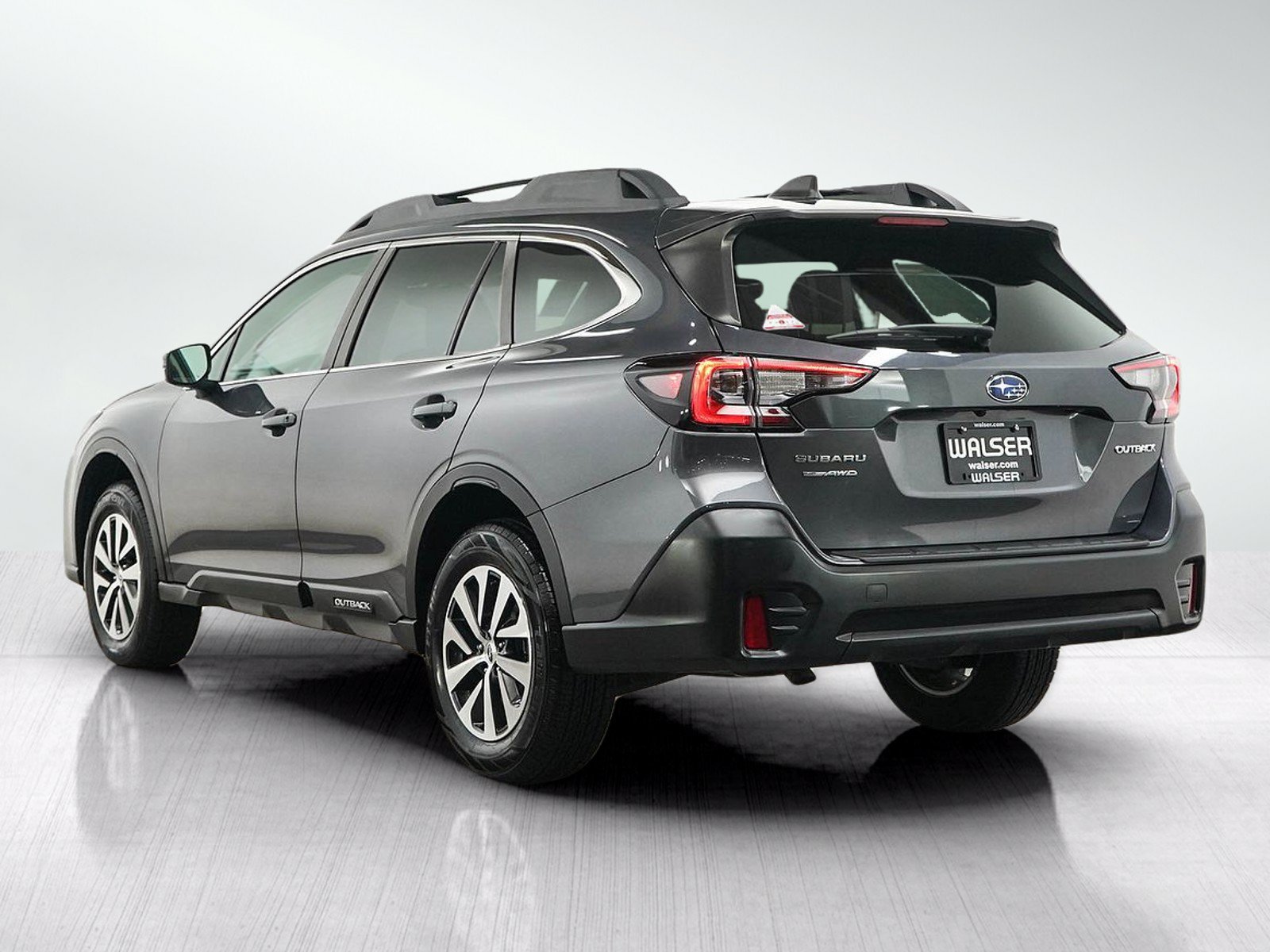 Used 2022 Subaru Outback Premium AWD/4WD image 3
