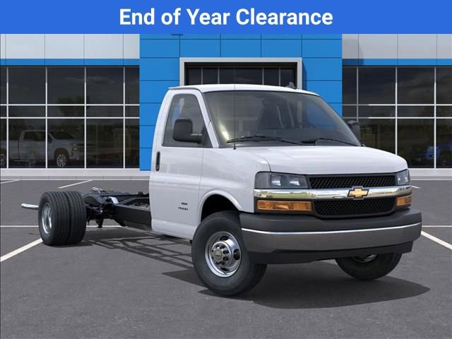 New 2025 Chevrolet Express 4500 w/ Power Convenience Package image 8