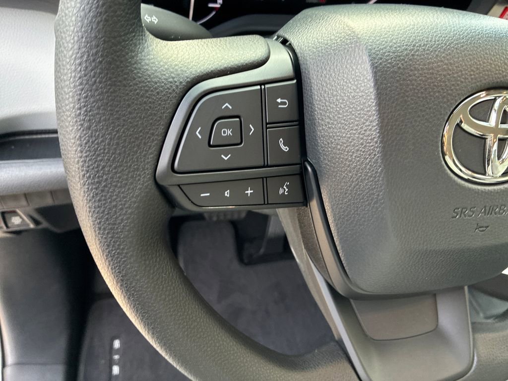 New 2026 Toyota Sienna LE image 24