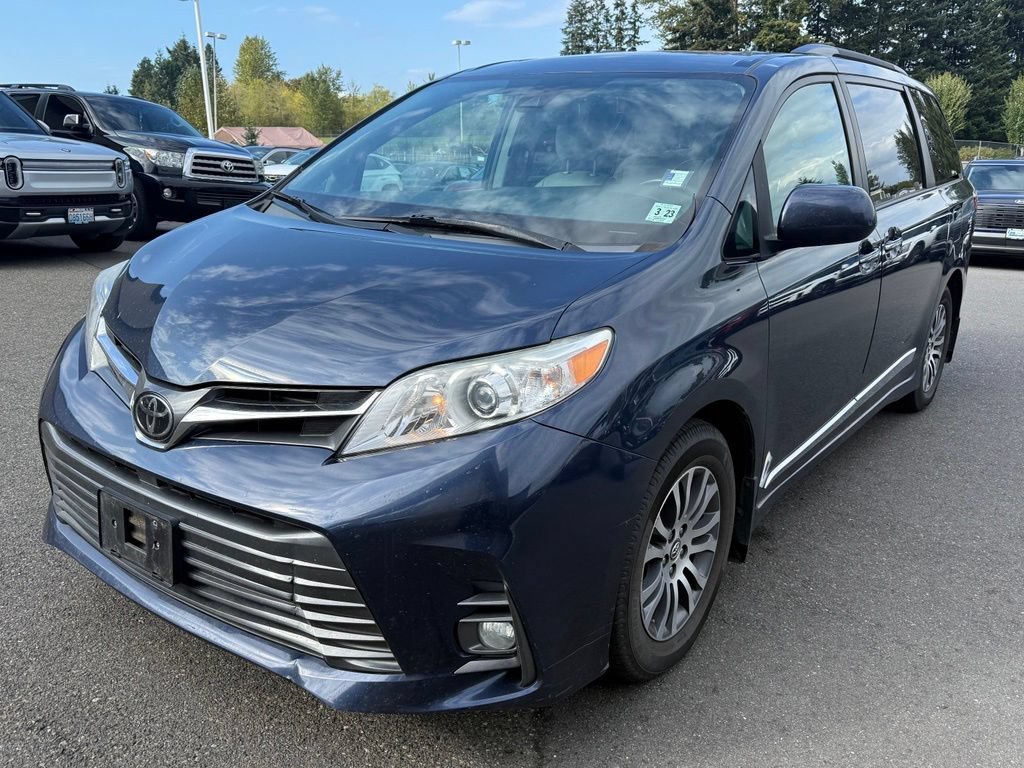 Used 2018 Toyota Sienna XLE w/ Protection Package